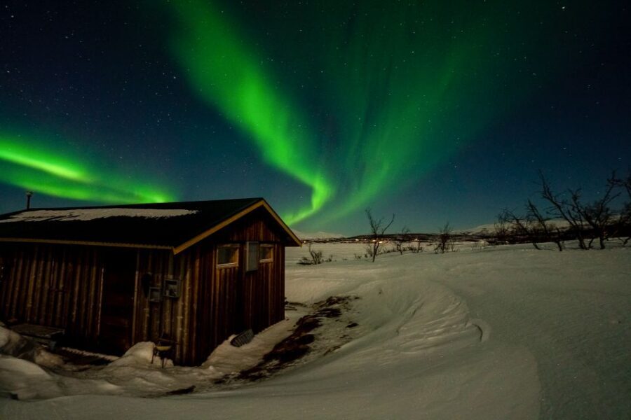 Abisko: Aurora Snowshoeing - Snowshoe basics you’ll be glad you practiced in the dark