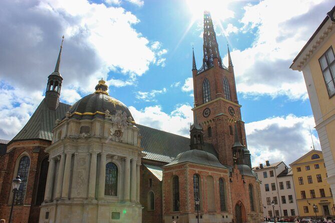 City Hall, Old Town & Vasa Museum - all-in-1 guided experience - Should you book this City Hall, Old Town & Vasa Museum all-in-one tour?