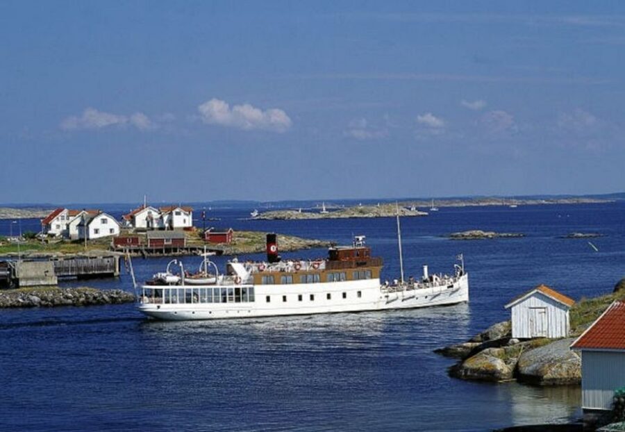 Gothenburg: Archipelago cruise with guide - Älvsborg Fortress from the water: why this stop matters