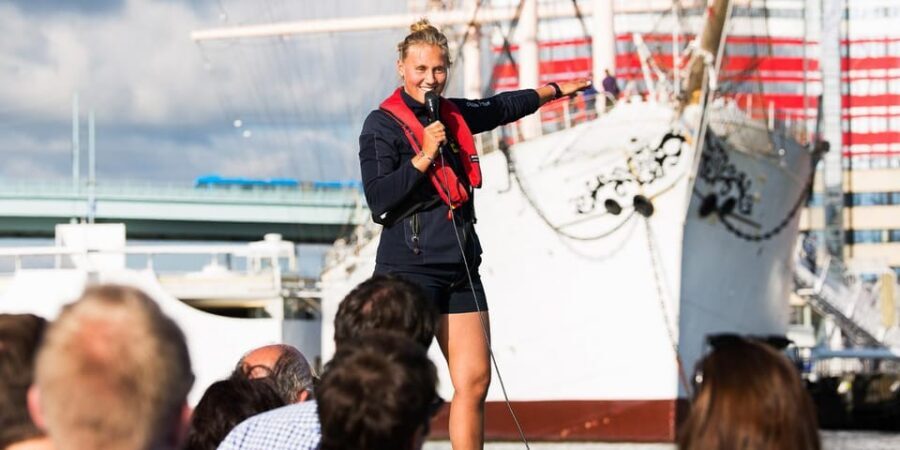 Gothenburg: City Canal Sightseeing Cruise - Your Guide in Swedish and English, With Real Personality