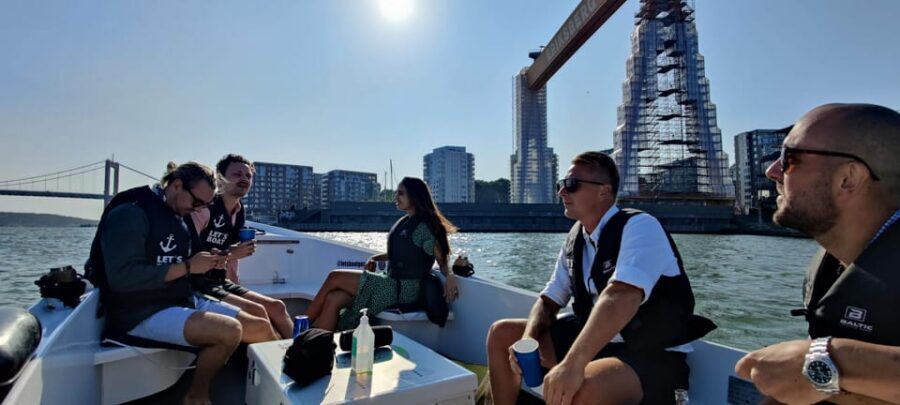 Gothenburg city center: Electric selfdrive boat tour - Key things I’d watch for