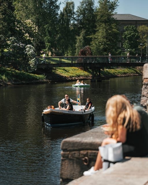 Gothenburg city center: Electric selfdrive boat tour - What it feels like on a quiet electric boat