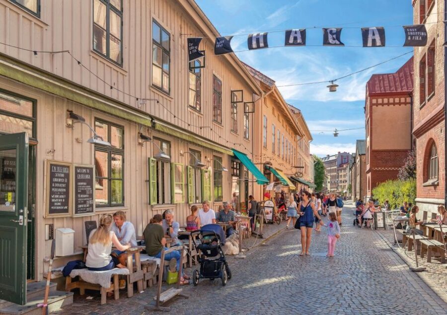 Gothenburg: Haga Old Town Walking Tour - The landshövdingehus houses: why this wooden-brick look matters