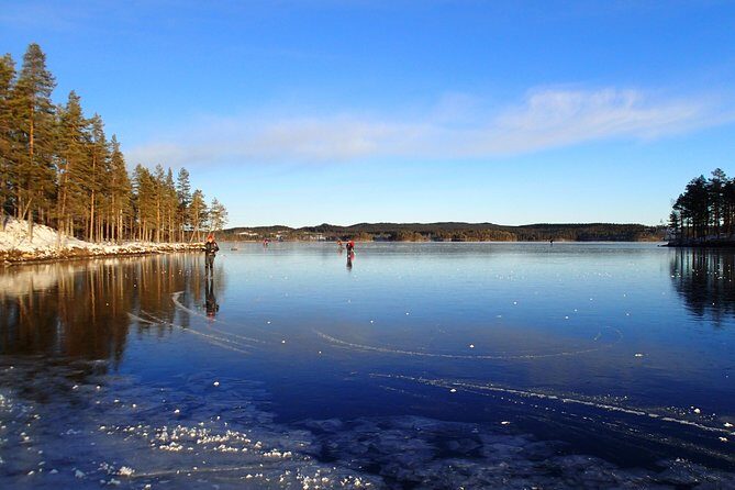 Introduction to Ice Skating on Natural Ice in Stockholm - Meeting at Kungsbro Strand (8:00am): Getting Fitted and Warmed Up