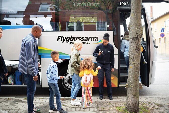 Landvetter Airport Bus Transfer Arrival - When Shared Means Worth It (and When It Doesn’t)