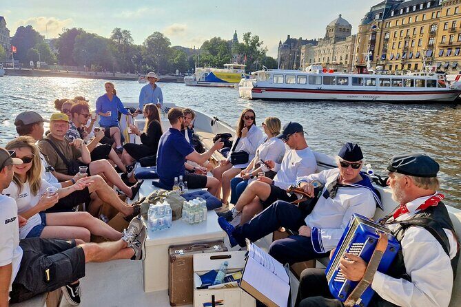 Open Electric Boat Ride in Stockholm with Live-Guide - Royal Opera, the National Museum, and Nordiska Museet