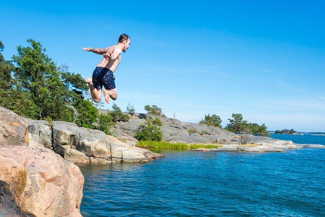 Stockholm Archipelago Tour by Kayak - Stockholm Archipelago from the water, not the viewpoint
