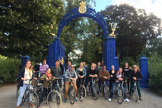 Stockholm at a Glance Bike Tour - Gamla Stan on two wheels: medieval squares and North German-style streets