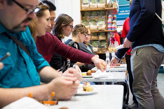 Stockholm Food Tour - Guides in the lead: why the personality matters on a walking food tour