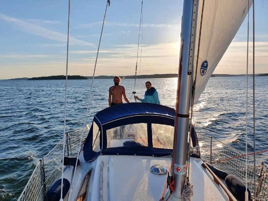 Stockholm: Full Day Archipelago Sailing Tour with Lunch - Lunch in a sheltered bay: the part you’ll be glad you stayed for