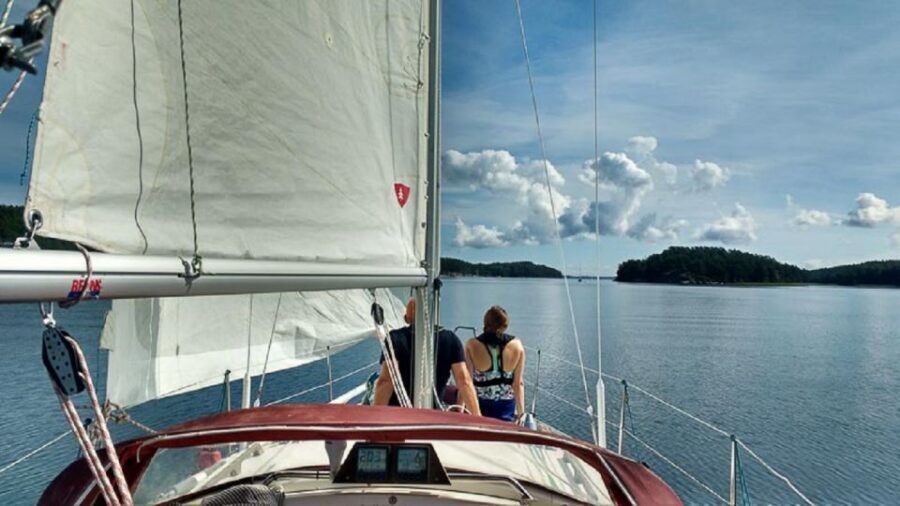 Stockholm: Full Day Archipelago Sailing Tour with Lunch - Baltic Sea swim: cold water that pays you back