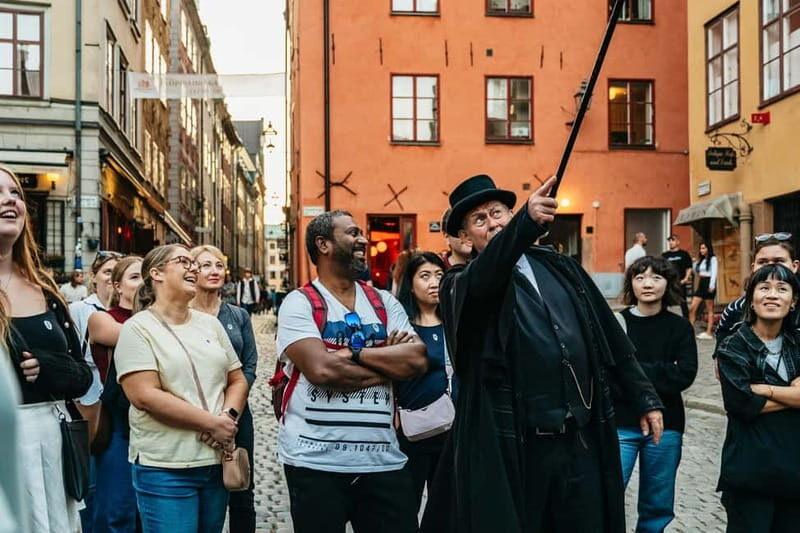 Stockholm: Ghost Walk and Historical Tour - Hidden Courtyards and Medieval Walls: What You’ll Actually See