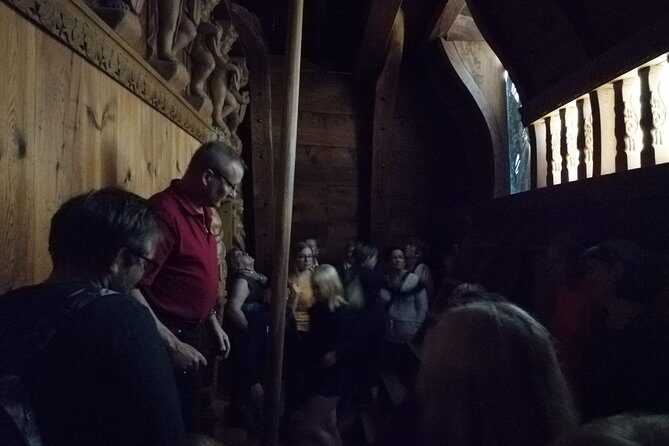 Stockholm Old Town and the Vasa Museum, a Small Group Walking Tour. - What Small-Group Really Means on the Street