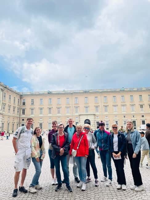 Stockholm: Old Town Guided Walking Tour (English / Deutsch) - Stortorget and the Nobel Prize Museum stop