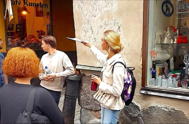 Stockholm: Old Town Walking Tour with Local Guide - Why This Stockholm Old Town Walk Fits So Well