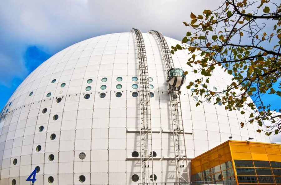 Stockholm Pass: Save up to 50% - Includes Vasa Museum Ticket - Hop-on hop-off buses: the fastest way to connect neighborhoods