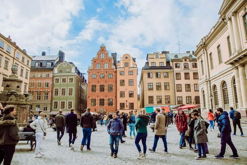 Stockholm: Private Highlights and Hidden Gems Tour - Royal Palace and Parliament: what to look for beyond the photos
