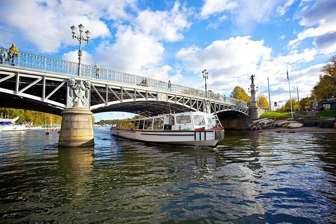 Stockholm Royal Djurgården Boat Tour - Audio commentary in 11 languages: the quality question you should plan for
