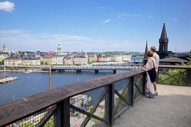 Stockholm: Södermalm E-Bike Tour - Meeting at Stockholm Adventures and Getting Your Gear Right