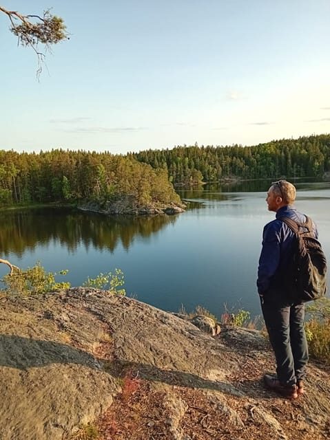 Stockholm: Sunset Hike in Tyresta National Park with Meal - Guides you might meet: English storytelling and a practical pace