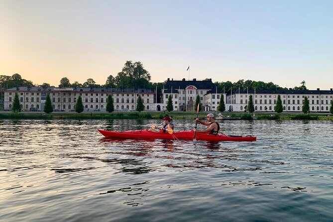 Sunset Kayak Tour in Central Stockholm and Swedish Fika - Meeting at LEK MER and getting ready fast