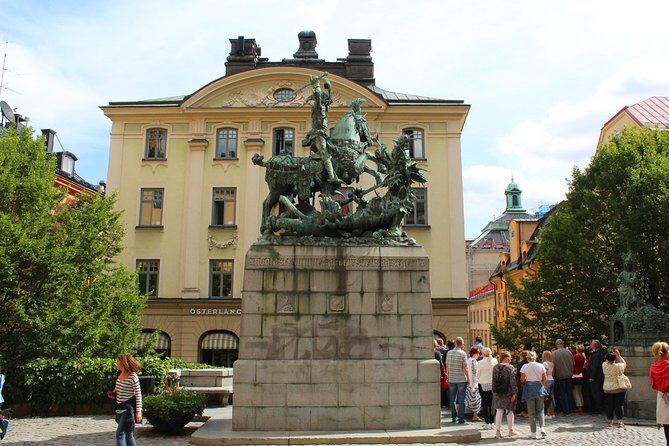Walking Tour of Stockholm Old Town - Riddarholmen Church and the Knights Islet: where early Stockholm’s story gets physical