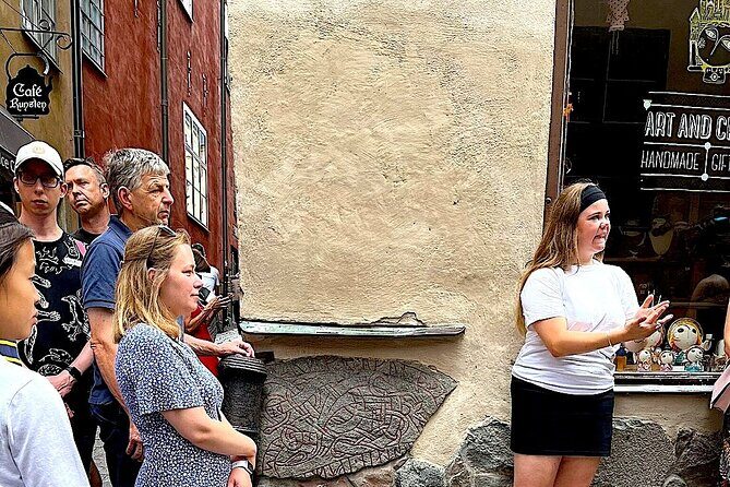 Walking Tour of Stockholm's Old Town, Gamla Stan - Prästgatan: the narrow cobblestone street you can feel in your legs
